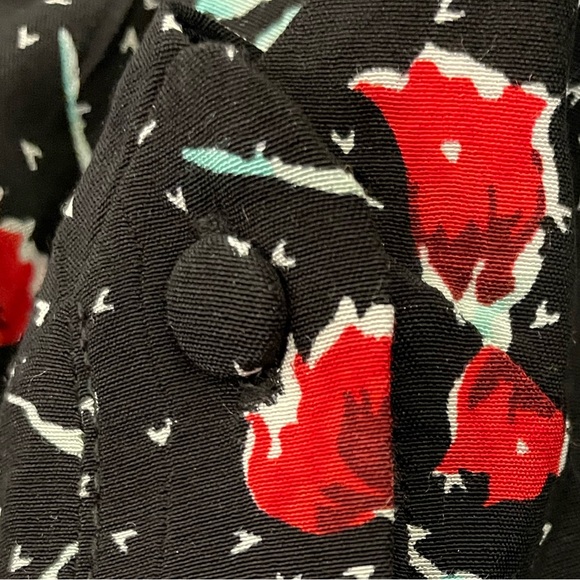 FREE PEOPLE Cute Black & Red Floral Dress w/ peephole twisted back. - Picture 7 of 12